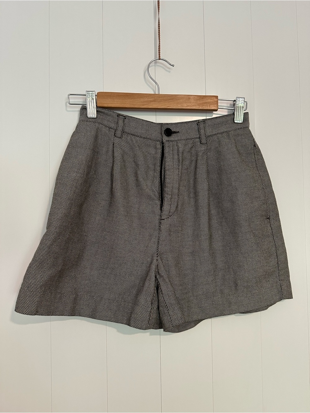 Vintage Liz Claiborne Gray Textured Flat Front Men’s Shorts